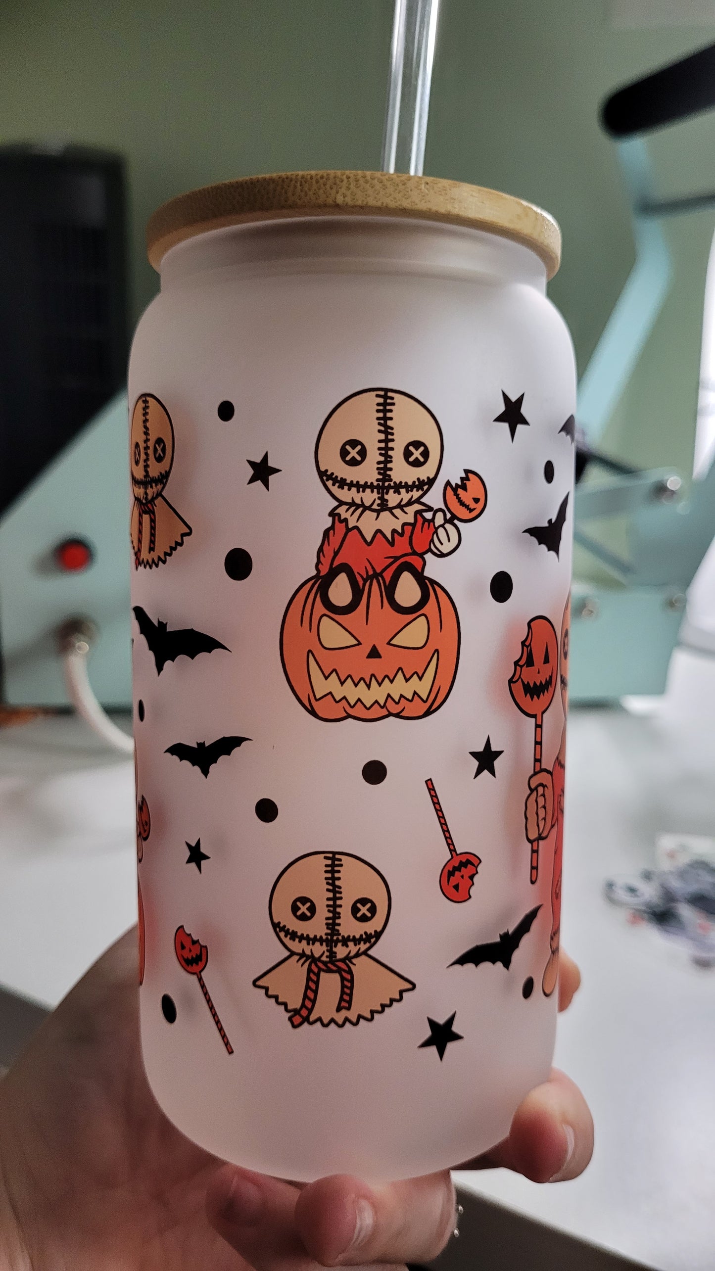 Trick 'r Treat Frosted Glass Can