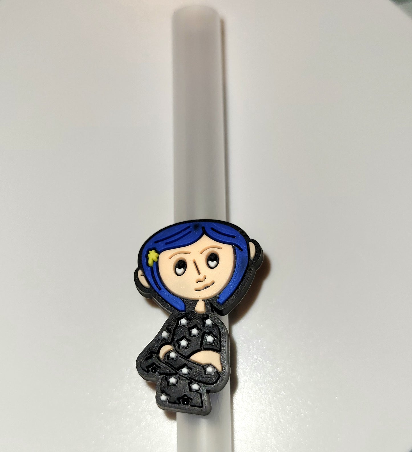 Coraline Glass Can